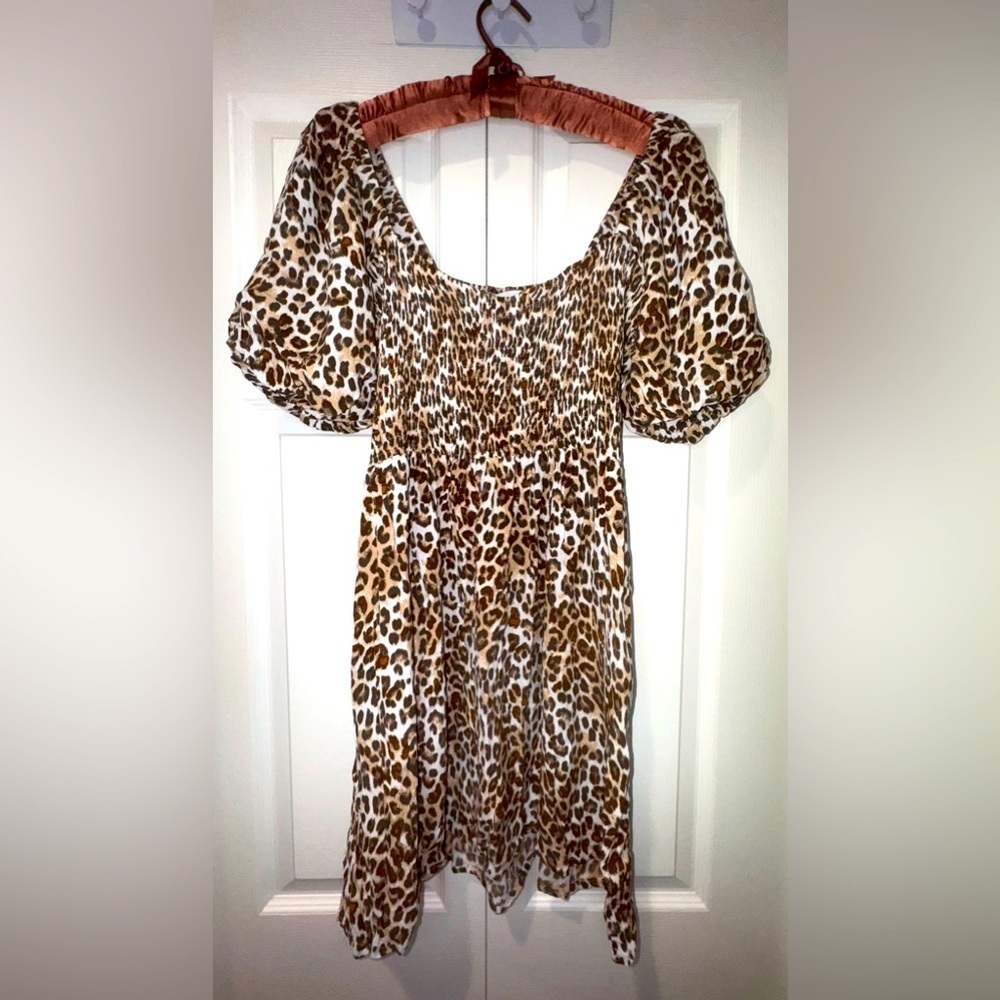Faithfull The Brand Leopard Print Smocked Puff Sleeve Mini Dress. Size 2. Euc